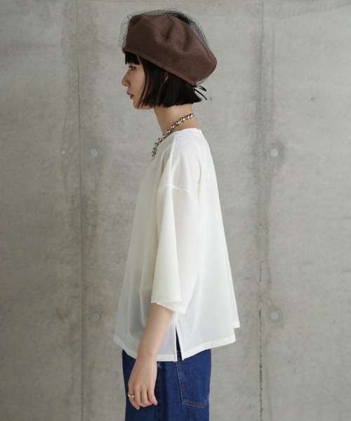 CHIGNON(シニヨン)の「(CHUGNON)ベロアメッシュTシャツ(Tシャツ/カットソー・レディース・ホワイト/ブラウン・ONE SIZE)」の7枚目の写真