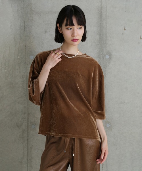 CHIGNON(シニヨン)の「(CHUGNON)ベロアメッシュTシャツ(Tシャツ/カットソー・レディース・ホワイト/ブラウン・ONE SIZE)」の14枚目の写真