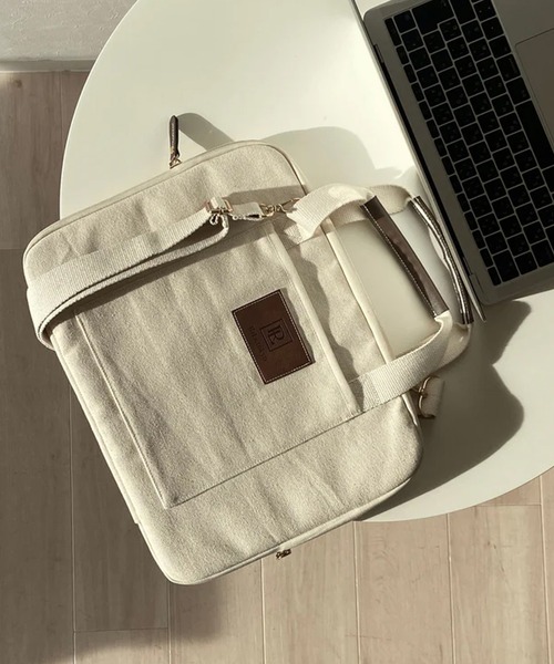 merrylatte（メリーラテ）の「2wayキャンバスPCケース（トートバッグ・レディース・アイボリー・FREE）」の9枚目の写真