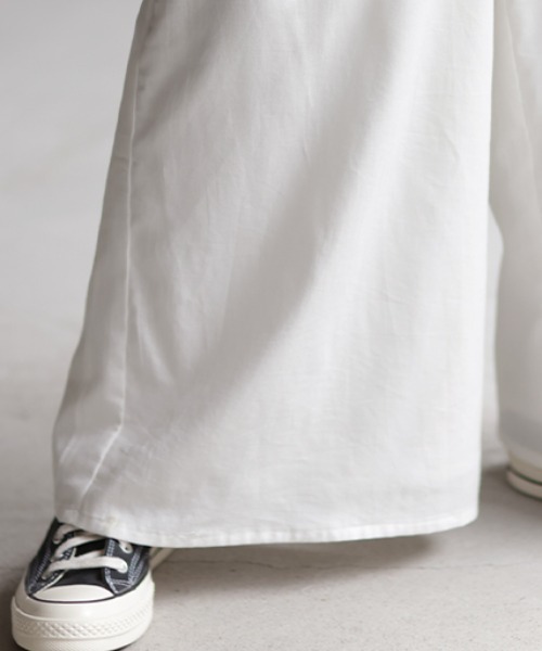 HUG.U（ハグユー）の「ダブルコットン ワイドパンツ（その他パンツ・レディース・ブラック/ベージュ/ネイビー/ホワイト/グリーン/カーキ/イエロー/ブラック系その他/レッド系その他/ブルー系その他・M(トール丈)/L(トール丈)/L(レギュラー丈)/M(レギュラー丈)）」の17枚目の写真