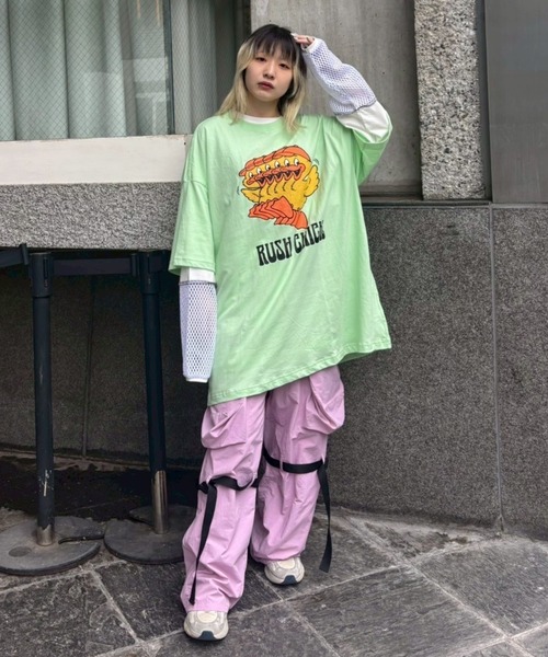 Candy Stripper(キャンディストリッパー)の「RUSH CHICK BIG BIG Tシャツ(Tシャツ/カットソー・レディース・ブラック/オフホワイト/ライトグリーン/ブルー・FREE)」の18枚目の写真