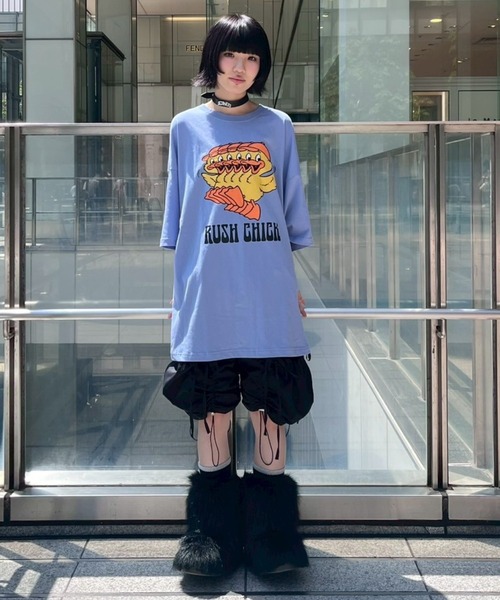 Candy Stripper(キャンディストリッパー)の「RUSH CHICK BIG BIG Tシャツ(Tシャツ/カットソー・レディース・ブラック/オフホワイト/ライトグリーン/ブルー・FREE)」の21枚目の写真