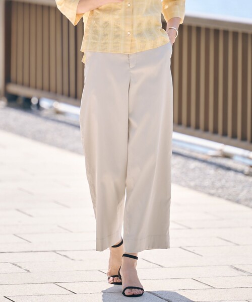J.PRESS(ジェイプレス)の「【洗える・接触冷感・撥水・UVカット】タスランチノ パンツ(チノパンツ・レディース・ベージュ系/黄土色系・9/7/13/11)」の2枚目の写真