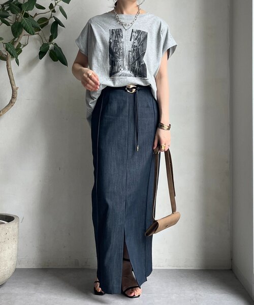 DouDou(ドゥドゥ)の「【WEB限定】バックジップフォトプリントTEE(Tシャツ/カットソー・レディース・ダークグレー/オフホワイト/グレー・FREE)」の6枚目の写真