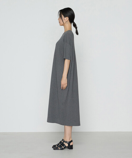 COMME CA（コムサ）の「14G強撚天竺編 ニットワンピース（ワンピース・レディース・ブルー/グレー・FREE）」の9枚目の写真