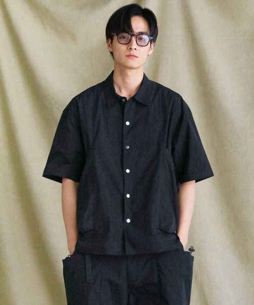 VERON(ヴァロン)の「コットンナイロンキャンバスサイドコードビッグマルチポケットハーフスリーブシャツジャケット セットアップ対応(シャツ/ブラウス・メンズ・ブラック/オリーブ/ベージュ・L/M)」の5枚目の写真