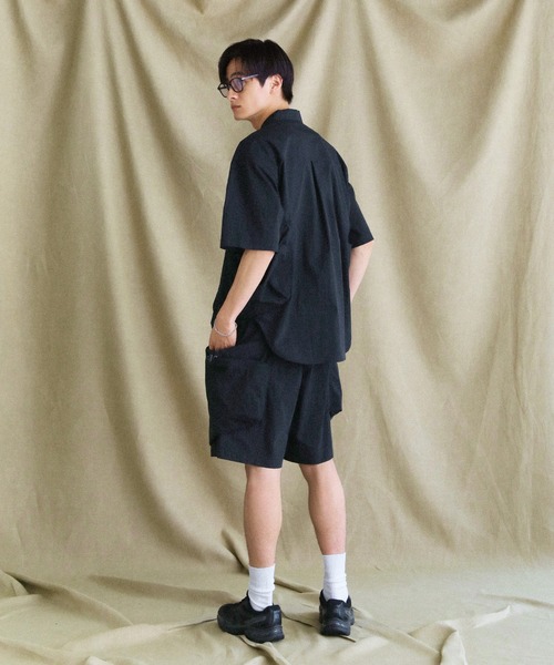 VERON(ヴァロン)の「コットンナイロンキャンバスサイドコードビッグマルチポケットハーフスリーブシャツジャケット セットアップ対応(シャツ/ブラウス・メンズ・ブラック/オリーブ/ベージュ・L/M)」の10枚目の写真