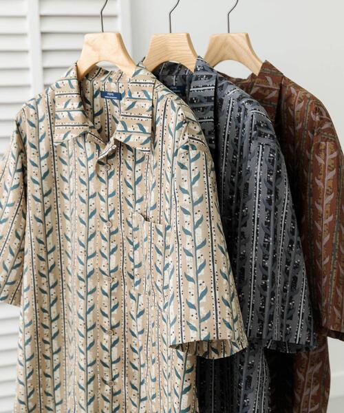 ITEMS URBANRESEARCH(アイテムズ アーバンリサーチ)の「リーフプリントオープンカラー半袖シャツ(シャツ/ブラウス・メンズ・ブラウン/ブラック/ベージュ・LARGE/MEDIUM)」の8枚目の写真