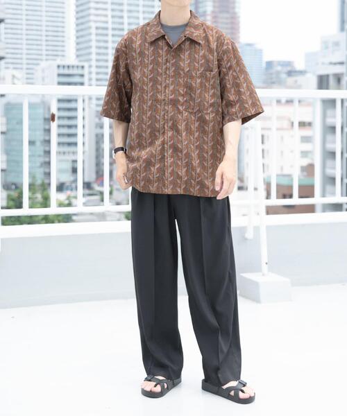 ITEMS URBANRESEARCH(アイテムズ アーバンリサーチ)の「リーフプリントオープンカラー半袖シャツ(シャツ/ブラウス・メンズ・ブラウン/ブラック/ベージュ・LARGE/MEDIUM)」の20枚目の写真