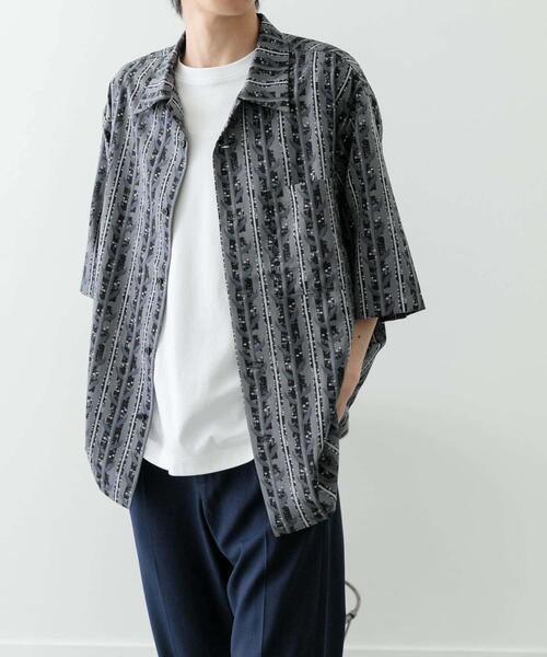 ITEMS URBANRESEARCH（アイテムズ アーバンリサーチ）の「リーフプリントオープンカラー半袖シャツ（シャツ/ブラウス・メンズ・ブラウン/ブラック/ベージュ・LARGE/MEDIUM）」の13枚目の写真