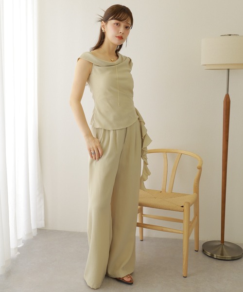 LAULEN(ローレン)の「asymmetry side ruffle setup /サイド ラッフル アシンメトリー セットアップ(セットアップ・レディース・アイボリー/ベージュ・M/S)」の10枚目の写真