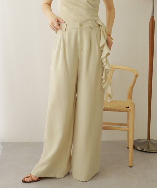 LAULEN(ローレン)の「asymmetry side ruffle setup /サイド ラッフル アシンメトリー セットアップ(セットアップ・レディース・アイボリー/ベージュ・M/S)」の5枚目の写真
