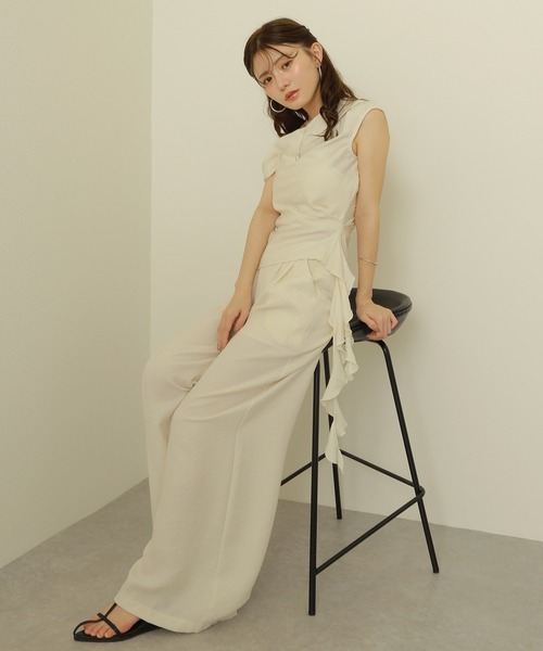 LAULEN(ローレン)の「asymmetry side ruffle setup /サイド ラッフル アシンメトリー セットアップ(セットアップ・レディース・アイボリー/ベージュ・M/S)」の16枚目の写真