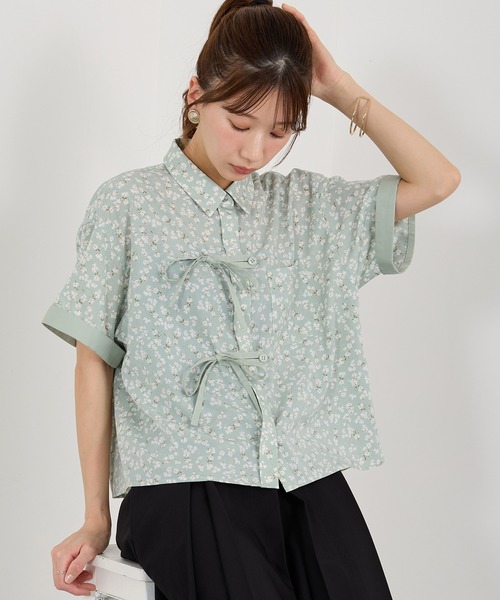 NICOLE CLUB(ニコル クラブ)の「フロントリボンブラウス(シャツ/ブラウス・レディース・ブラック/ベージュ/グリーン・MEDIUM)」の3枚目の写真