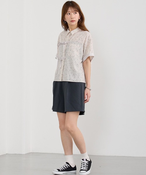 NICOLE CLUB(ニコル クラブ)の「フロントリボンブラウス(シャツ/ブラウス・レディース・ブラック/ベージュ/グリーン・MEDIUM)」の15枚目の写真