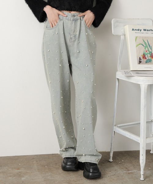 ROOPTOKYO(ループトウキョウ)の「フロントランダムパール付 ハイウエストデニムパンツ(デニムパンツ・レディース・ライトブルー・M)」の4枚目の写真