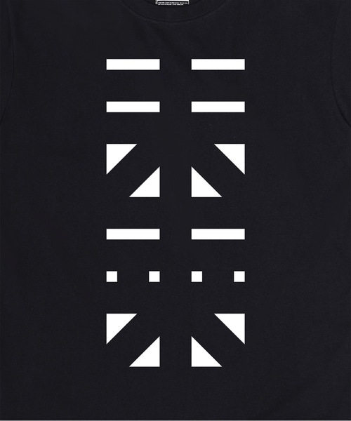 AZ (ANREALAGE × NO DESIGN)(エーゼット)の「【 未来 】 Short Sleeve T-shirts(Tシャツ/カットソー・メンズ・ブラック/ホワイト・0/2/3/1)」の5枚目の写真