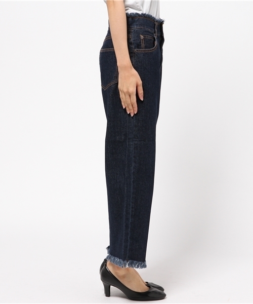 LOWRYS FARM（ローリーズファーム）の「フリンジデニムクロップド　707488（デニムパンツ・レディース・ブルー/ネイビー・LARGE/MEDIUM）」の4枚目の写真