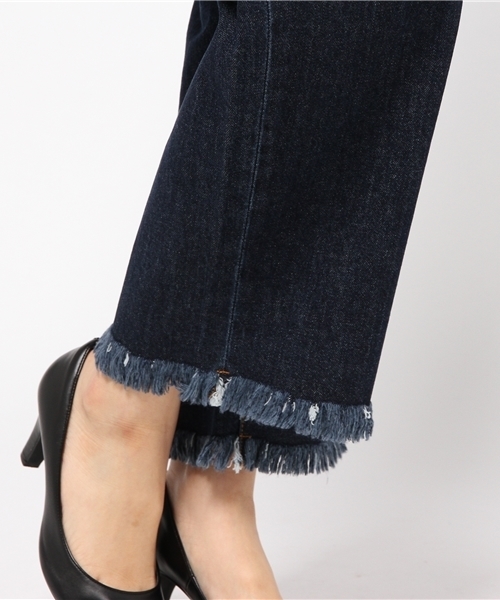 LOWRYS FARM（ローリーズファーム）の「フリンジデニムクロップド　707488（デニムパンツ・レディース・ブルー/ネイビー・LARGE/MEDIUM）」の9枚目の写真