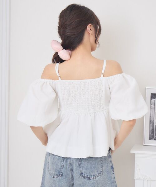 ems excite（エムズエキサイト）の「オフショルバルーンBL（シャツ/ブラウス・レディース・ホワイト/ブラック/ナチュラル・FREE）」の20枚目の写真