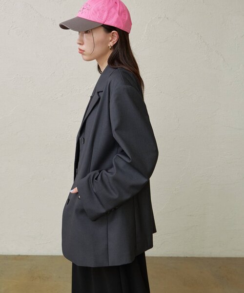 Omekashi(オメカシ)の「パワショルテーラードジャケット(テーラードジャケット・レディース・ネイビー/ボルドー/グレー/ブラウン/キャメル・38/36)」の16枚目の写真