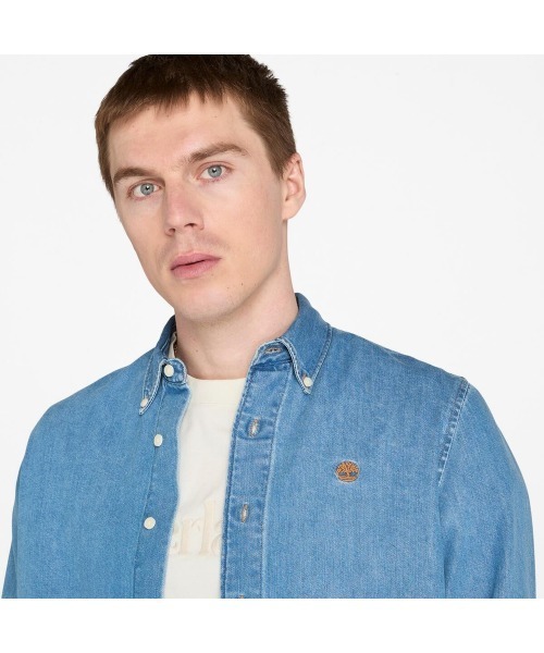 Timberland（ティンバーランド）の「デニム シャツ メンズ（シャツ/ブラウス・メンズ・クリアブルー・LARGE/MEDIUM/SMALL/X-LARGE/XX-LARGE）」の3枚目の写真