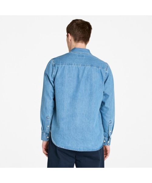 Timberland（ティンバーランド）の「デニム シャツ メンズ（シャツ/ブラウス・メンズ・クリアブルー・LARGE/MEDIUM/SMALL/X-LARGE/XX-LARGE）」の4枚目の写真
