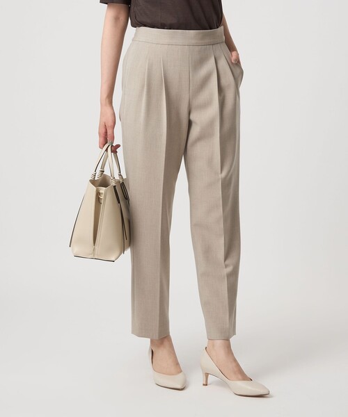 green label relaxing（グリーンレーベルリラクシング）の「［size SHORT/TALLあり］ダブルクロス テーパード パンツ ウォッシャブル ストレッチ（スラックス・レディース・ベージュ/ネイビー/ブラック/グレー・38/36/34/SHORT/46/44/42/40/TALL）」の19枚目の写真