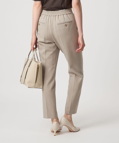 green label relaxing（グリーンレーベルリラクシング）の「［size SHORT/TALLあり］ダブルクロス テーパード パンツ ウォッシャブル ストレッチ（スラックス・レディース・ベージュ/ネイビー/ブラック/グレー・38/36/34/SHORT/46/44/42/40/TALL）」の20枚目の写真