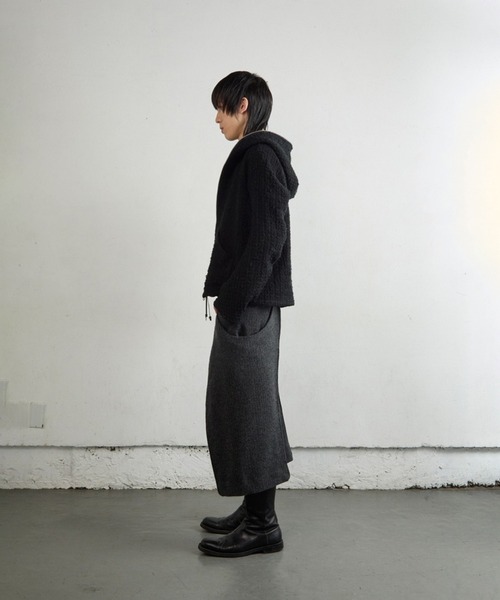 NVRFRGT(ネヴァーフォーゲット)の「FULL ZIP UP HOODIE(パーカー・メンズ・ホワイト/ブラック・1/2)」の9枚目の写真