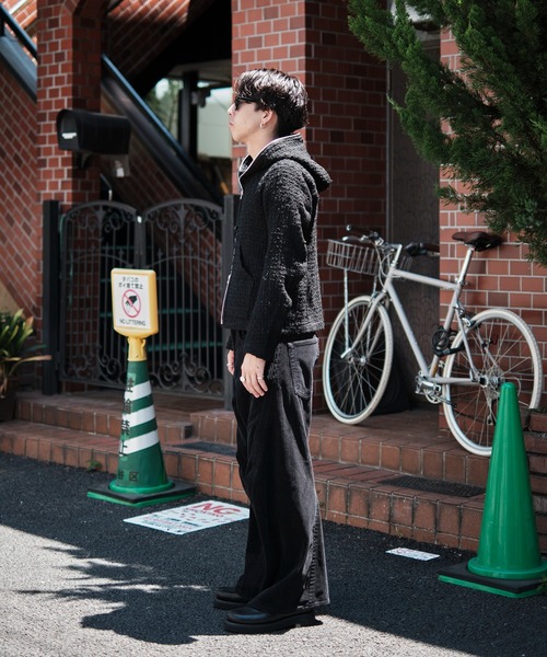 NVRFRGT(ネヴァーフォーゲット)の「FULL ZIP UP HOODIE(パーカー・メンズ・ホワイト/ブラック・1/2)」の12枚目の写真