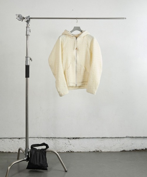 NVRFRGT(ネヴァーフォーゲット)の「FULL ZIP UP HOODIE(パーカー・メンズ・ホワイト/ブラック・1/2)」の20枚目の写真