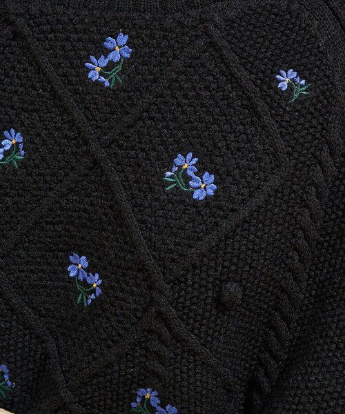 RE KO 花刺繍 セーター 青　ニット セール】花刺繍 ニットプルオーバー/ ケーブルニット（ニット