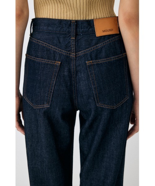 MOUSSY(マウジー)の「TENCEL(TM) DENIM STRAIGHT(デニムパンツ・レディース・ワンウォッシュ/ライトブルー・23inch/24inch/25inch/26inch/27inch)」の14枚目の写真