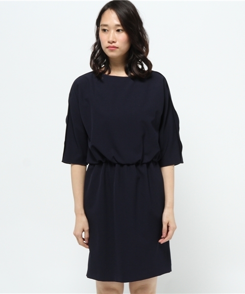 N.(N. Natural Beauty Basic)(エヌエヌナチュラルビューティーベーシック)の「テープフリルドルマンワンピース(ワンピース・レディース・ベージュ/ネイビー/グレー/ブラック・MEDIUM)」の5枚目の写真