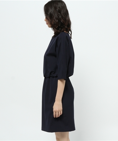 N.(N. Natural Beauty Basic)(エヌエヌナチュラルビューティーベーシック)の「テープフリルドルマンワンピース(ワンピース・レディース・ベージュ/ネイビー/グレー/ブラック・MEDIUM)」の6枚目の写真