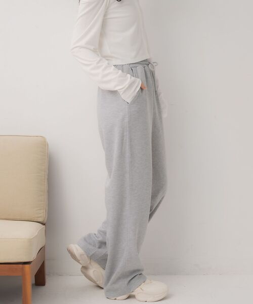 ems excite（エムズエキサイト）の「ダブルインベルスウェット（その他パンツ・レディース・ライトグレー/ナチュラル/ブラック・FREE）」の8枚目の写真