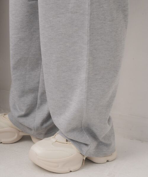 ems excite（エムズエキサイト）の「ダブルインベルスウェット（その他パンツ・レディース・ライトグレー/ナチュラル/ブラック・FREE）」の15枚目の写真