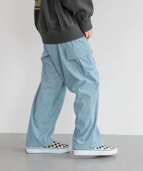 BAYFLOW（ベイフロー）の「[ウエストオールゴム仕様で着脱簡単♪]コーデュロイカーゴパンツ(KIDS)（カーゴパンツ・キッズ・グリーン/ピンク/ブルー・110cm/120cm/130cm/140cm/150cm）」の2枚目の写真