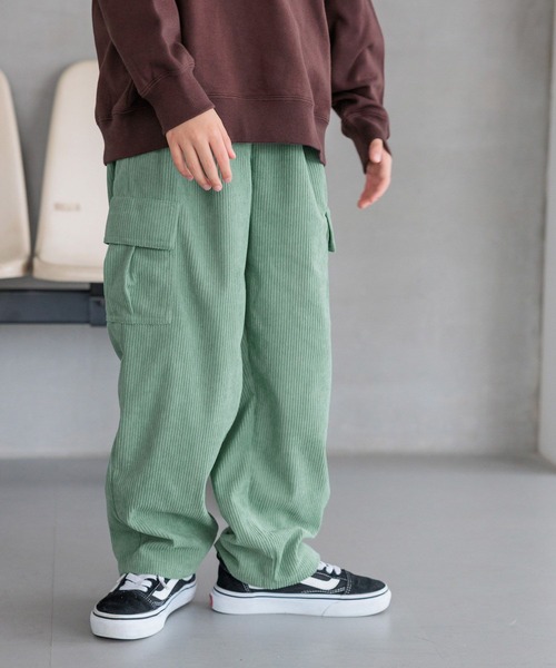 BAYFLOW（ベイフロー）の「[ウエストオールゴム仕様で着脱簡単♪]コーデュロイカーゴパンツ(KIDS)（カーゴパンツ・キッズ・グリーン/ピンク/ブルー・110cm/120cm/130cm/140cm/150cm）」の19枚目の写真