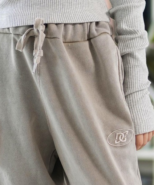 DC（ディーシー）の「DC/ディーシー 25 KD HIDDEN FLEECE PANT キッズ ロンパン YPT254508（その他パンツ・キッズ・ベージュ/ブラック・130cm/140cm/150cm/160cm）」の14枚目の写真