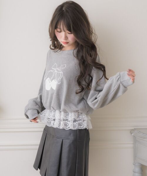 ems excite(エムズエキサイト)の「裾レーストレーナー(Tシャツ/カットソー・レディース・レッド/ダークグレー/ナチュラル・FREE)」の17枚目の写真