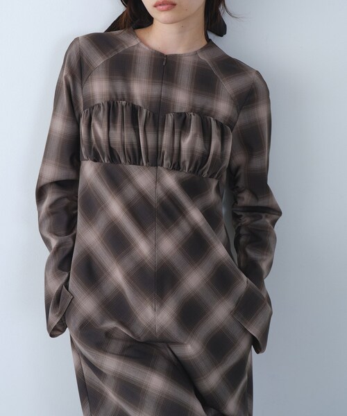 CODE A（コードエー）の「shadow check femi dress（ワンピース・レディース・ブラウン系その他2/ネイビー系1・36/38）」の6枚目の写真