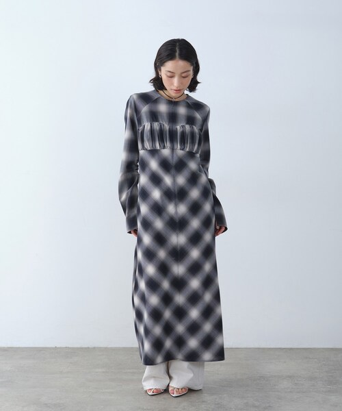 CODE A（コードエー）の「shadow check femi dress（ワンピース・レディース・ブラウン系その他2/ネイビー系1・36/38）」の9枚目の写真