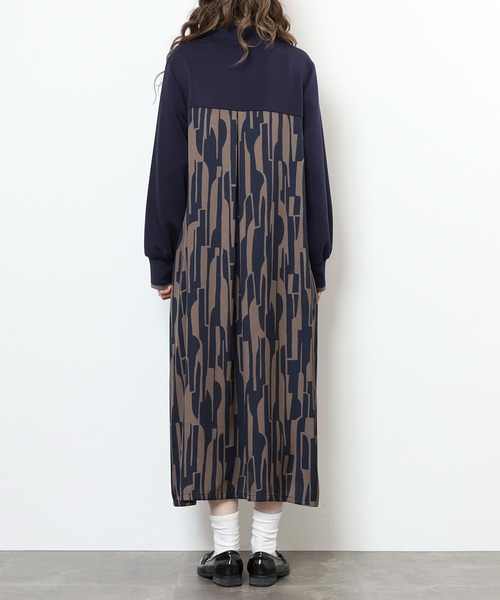 BRODIAEA（ブローディア）の「BRODIAEA 異素材切り替えハイネックワンピース（ワンピース・レディース・サンドベージュ/ネイビー・40）」の15枚目の写真