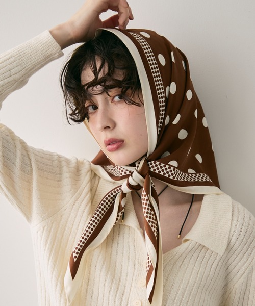セール】ポルカドットトライアングルスカーフ（ストール/ショール