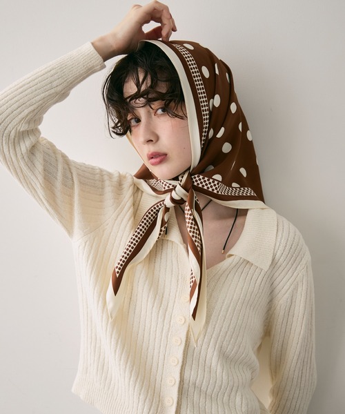 ポルカドットトライアングルスカーフ（ストール/ショール）｜Trish