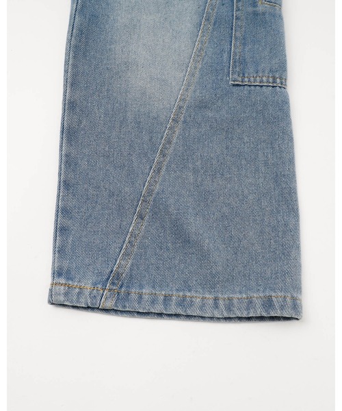 URBAN CHERRY（アーバンチェリー）の「カーブステッチカーゴデニムパンツ（デニムパンツ・キッズ・ブルー・110cm/120cm/140cm/130cm/150cm）」の20枚目の写真