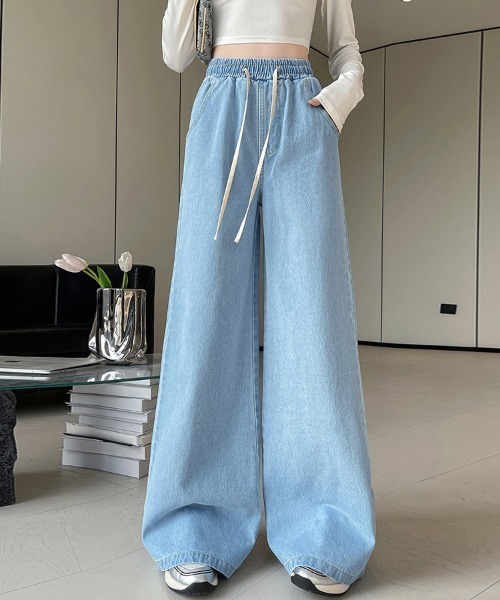 ReRe(リリ)の「ゆるシルエットワイドデニムパンツ(デニムパンツ・レディース・ライトブルー/ダークブルー・FREE)」の1枚目の写真