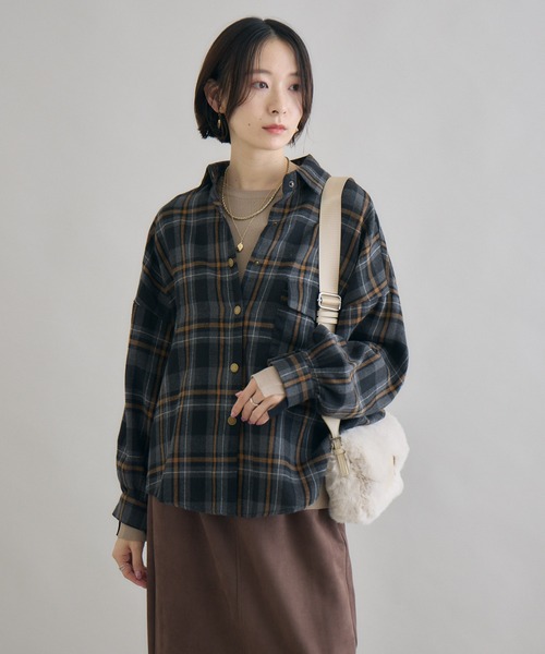 Paradise Picnic（パラダイスピクニック）の「ポケ付起毛チェックビッグシャツ（シャツ/ブラウス・レディース・ブルー/チャコールグレー/キャメル・FREE）」の11枚目の写真